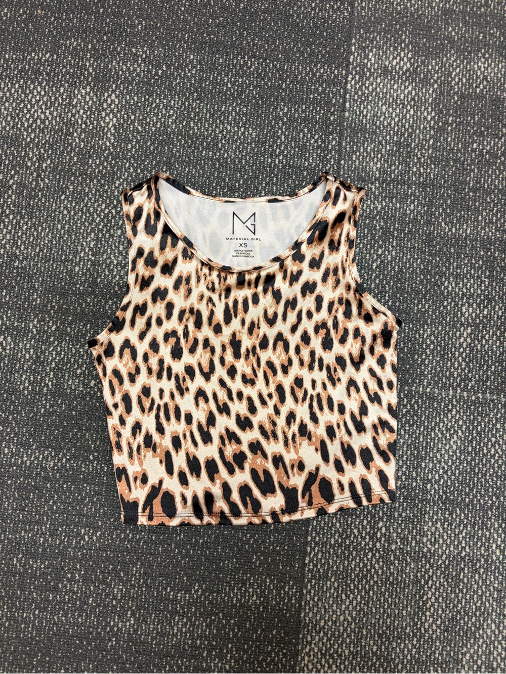 leopard print crop top